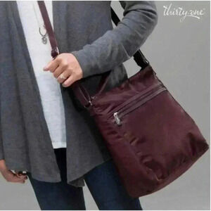 Thirty-one Everything Cross-Body Bag Plum Affair‎ Purse Handbag EUC Nylon